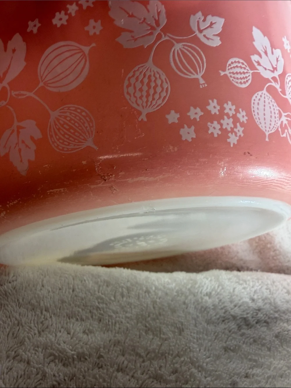 Pyrex Vintage Pink Gooseberry Pattern Covered Casserole Dish  #475-B 2 1/2 Quart